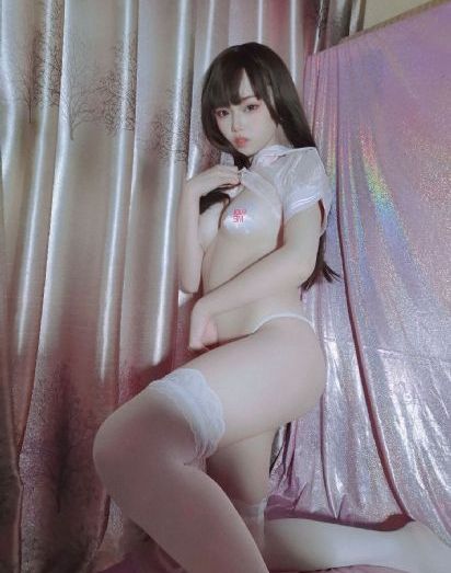 迷人的妻子_1080高清视频播放