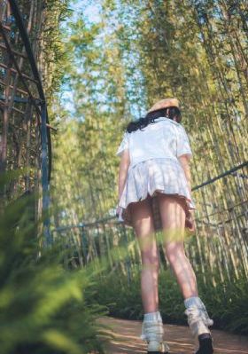 五十度灰2_BD英语高清完整版播放